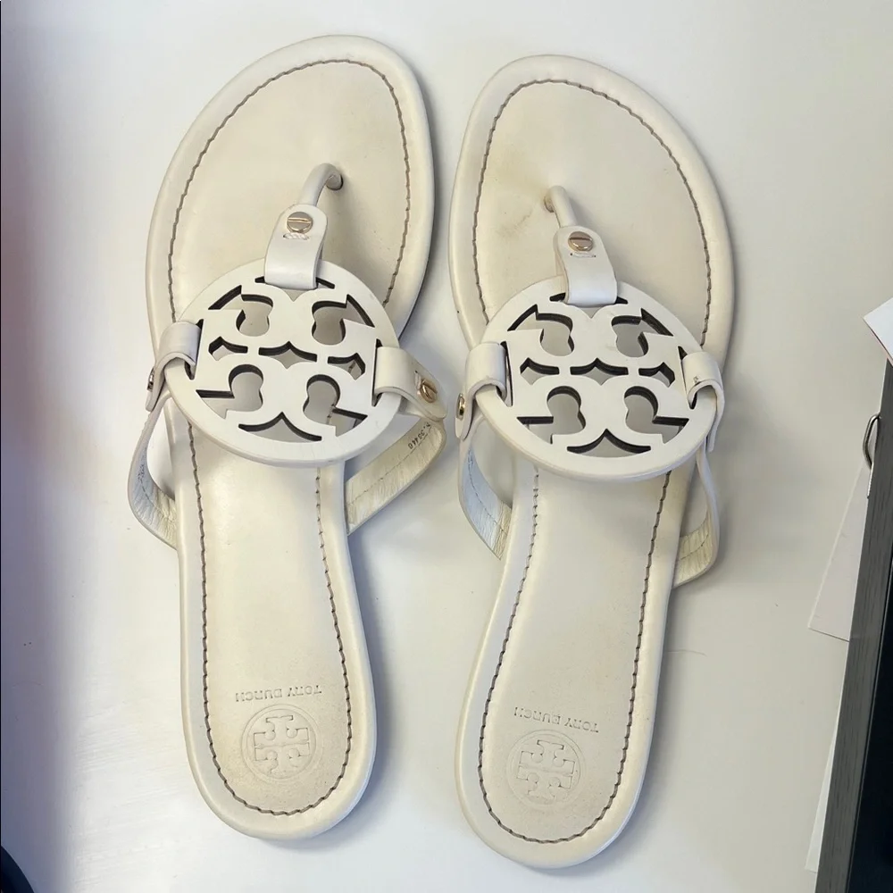 Tory Burch White Leather Sandals - Picture 1 of 3